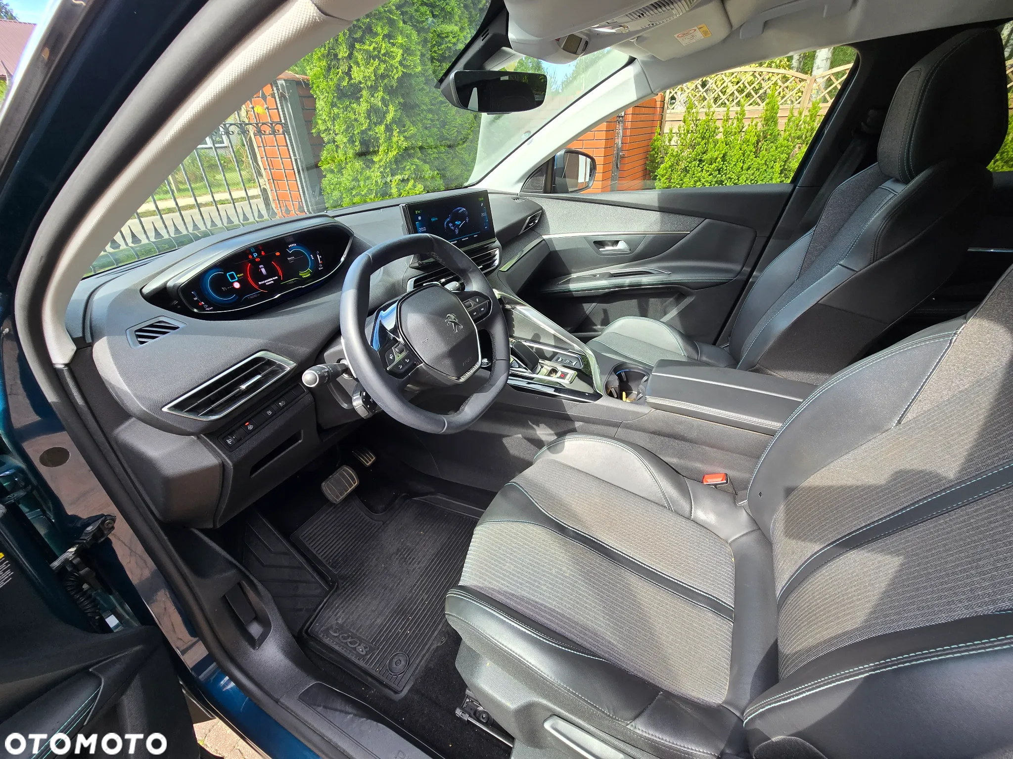 Peugeot 3008 1.6 PureTech HYbrid Allure S&S EAT8 - 6