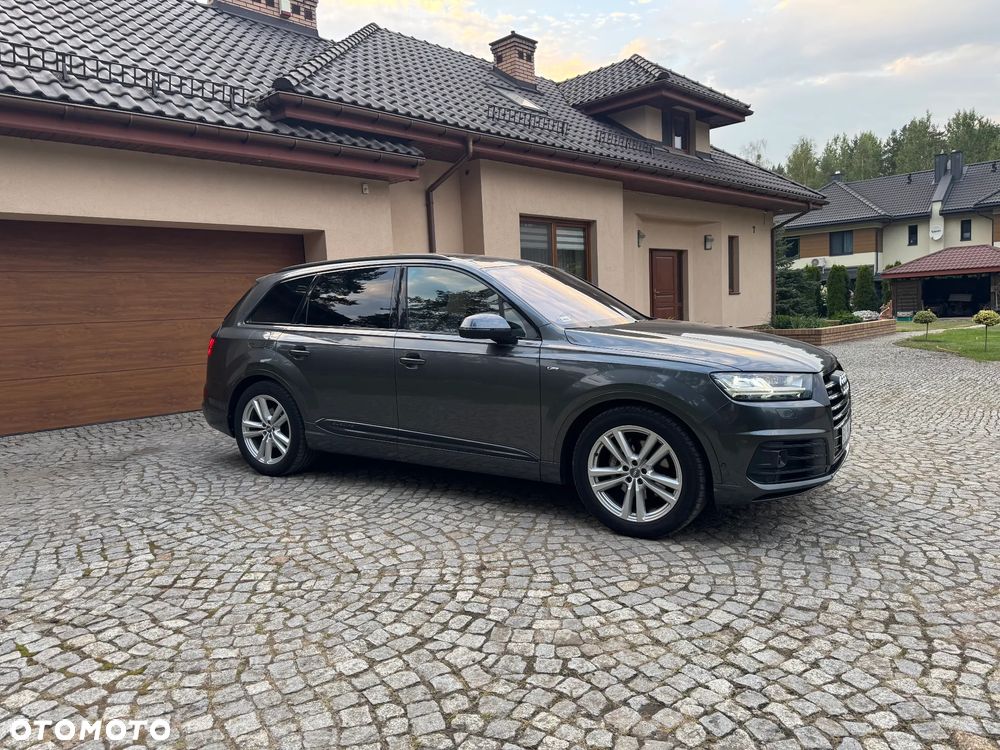 Audi Q7 - 4
