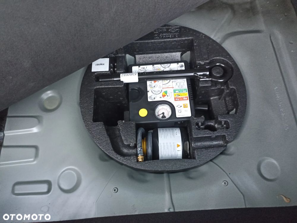 Renault Clio - 13