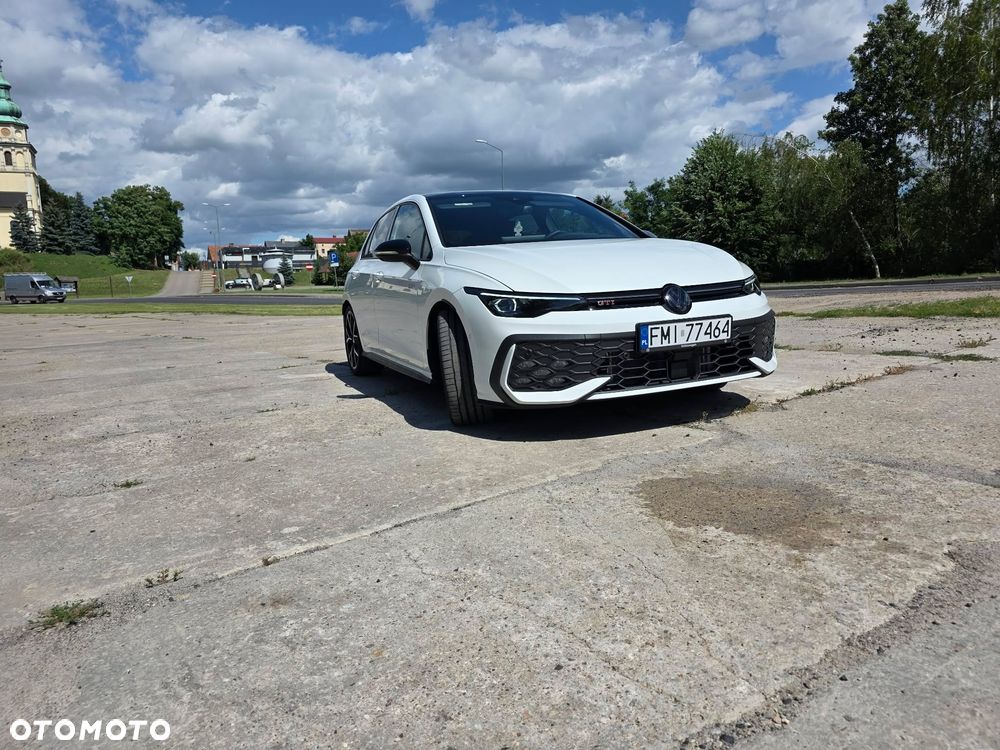 Volkswagen Golf - 35