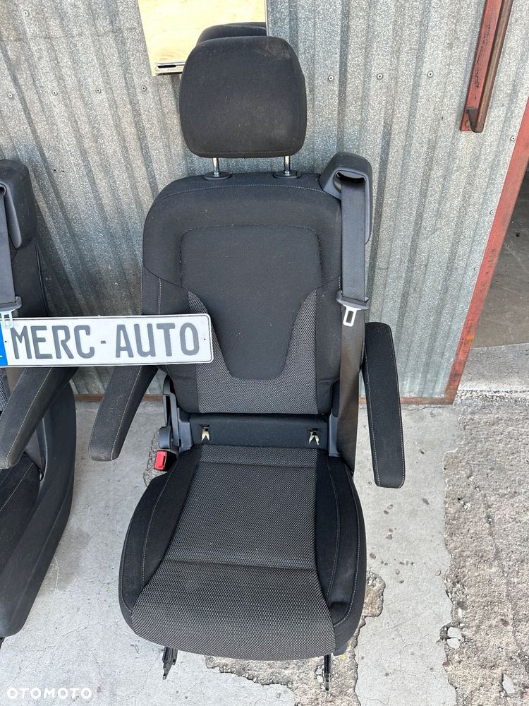 Mercedes v klasa  vito 447 fotel  suntiago Metris  EQV  pojedynczy - 13