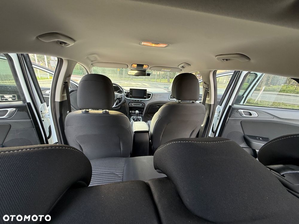 Kia XCeed 1.5 T-GDI M - 23