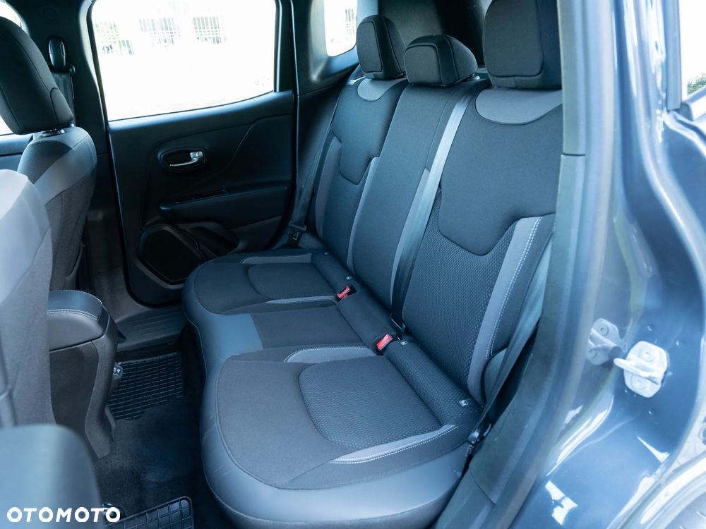 Jeep Renegade 1.3 T-GDI 4xe Automatik Limited - 17