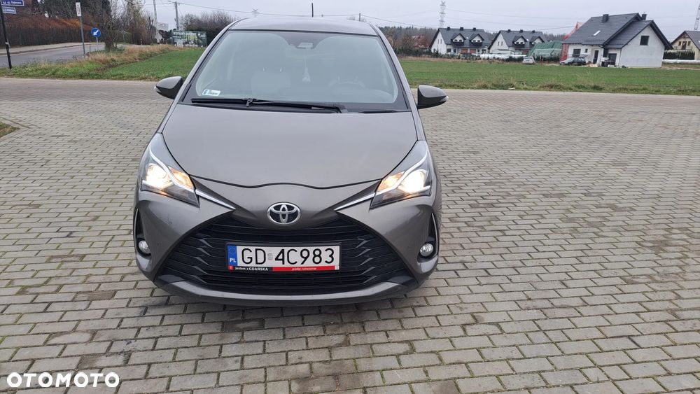 Toyota Yaris 1.5 Premium CVT - 1