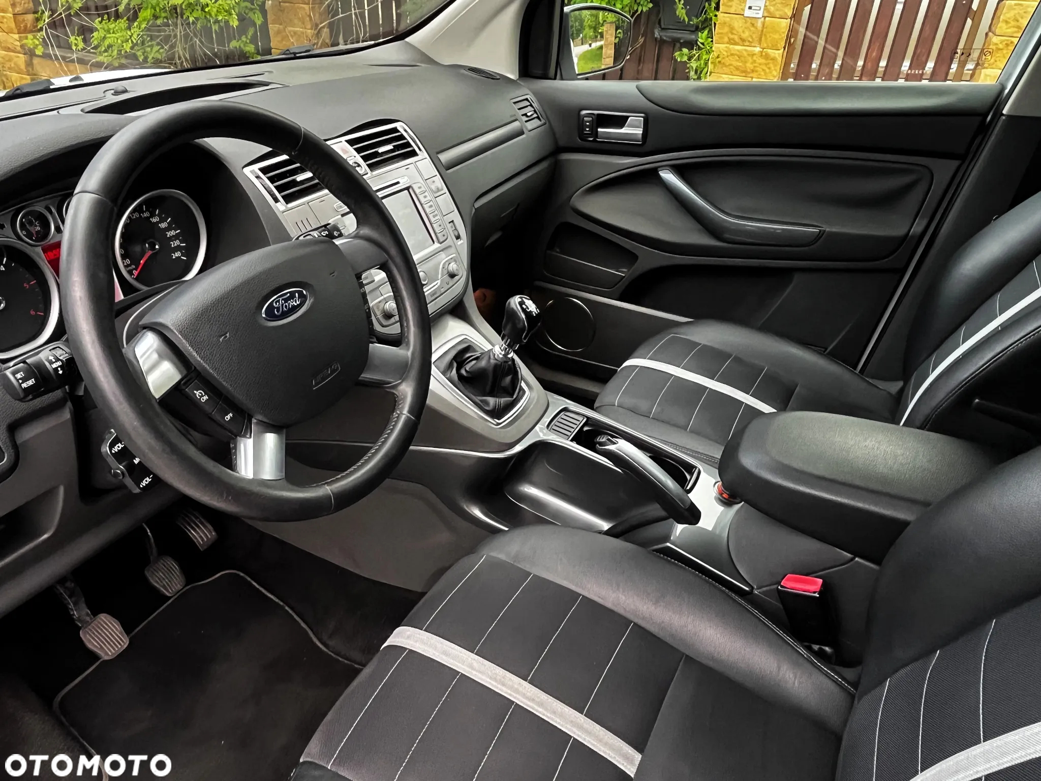 Ford Kuga 2.0 TDCi 4WD Titanium - 10