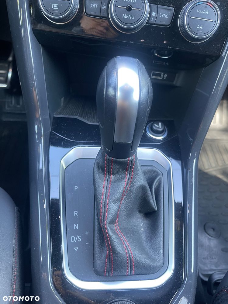 Volkswagen T-Roc 2.0 TSI 4Motion Premium DSG - 9