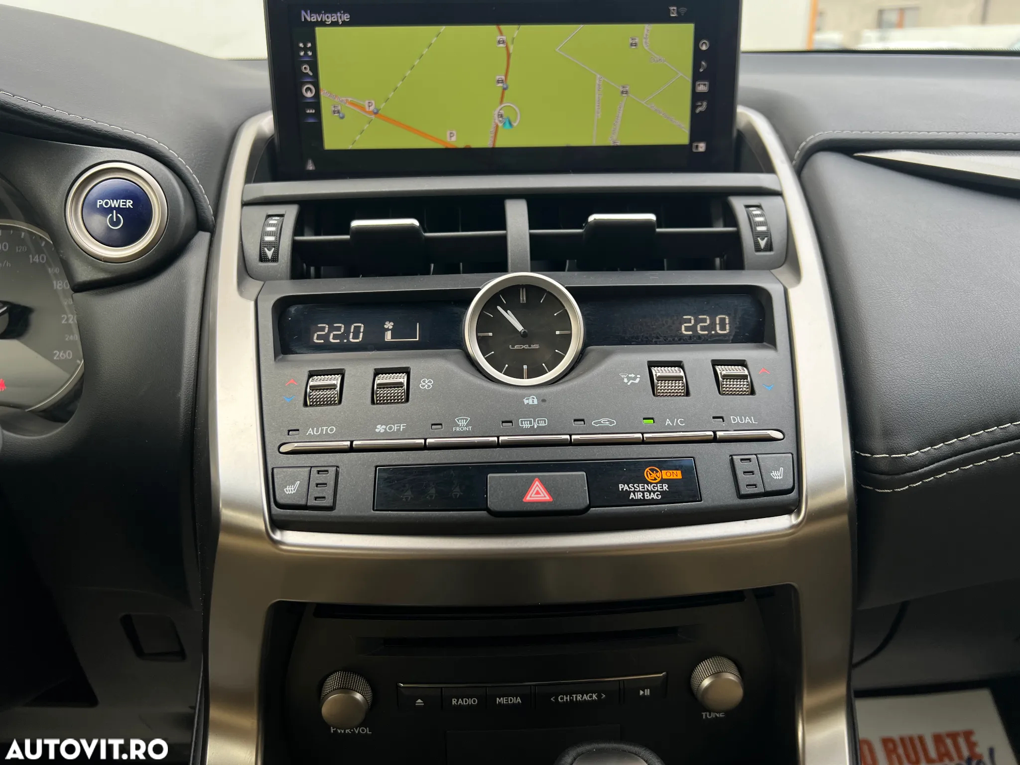 Lexus Seria NX - 15