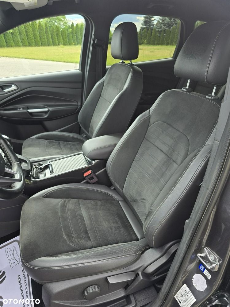 Ford Kuga - 16