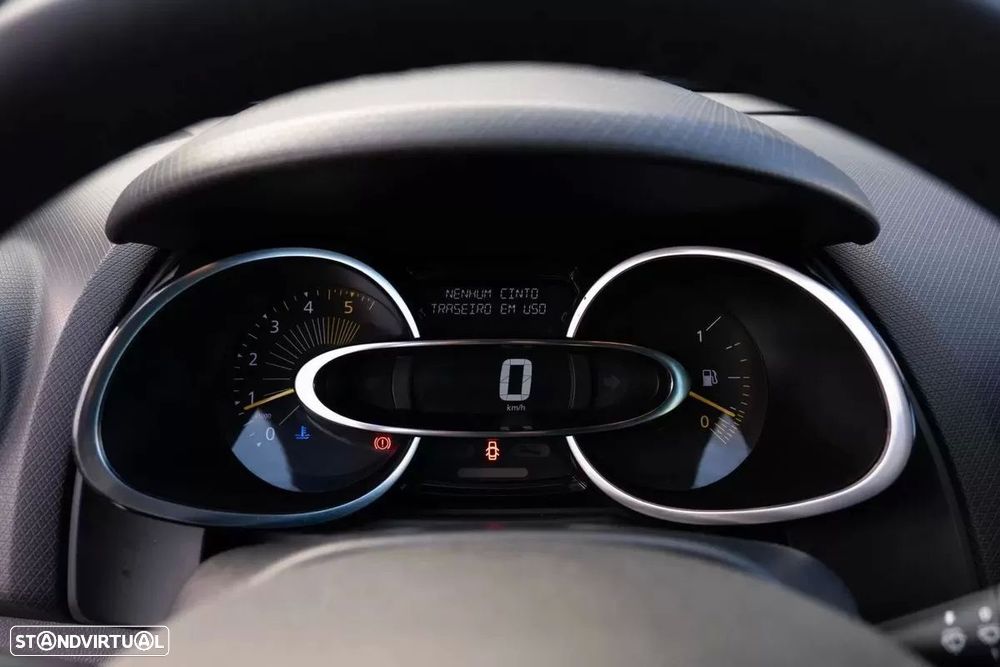 Renault Clio 1.5 dCi Limited - 19