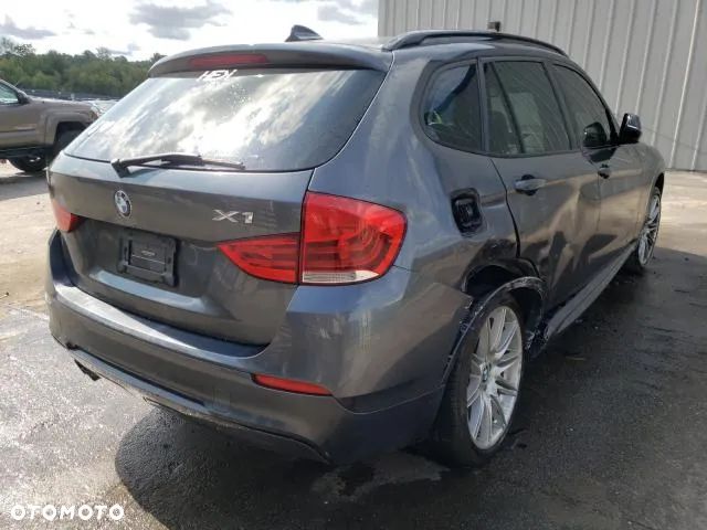 BMW X1 xDrive28i Sport Line - 23