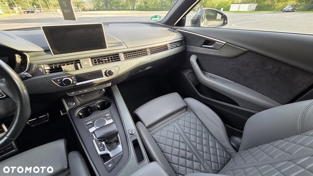 Audi A4 Avant 40 TDI S tronic quattro design - 29