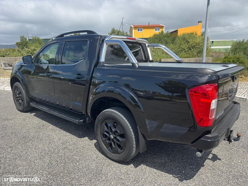 Nissan Pick Up - 3