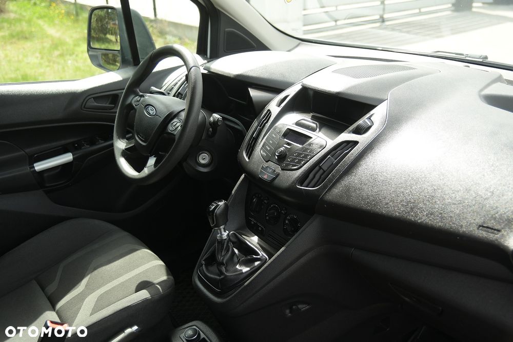 Ford Transit Connect - 18