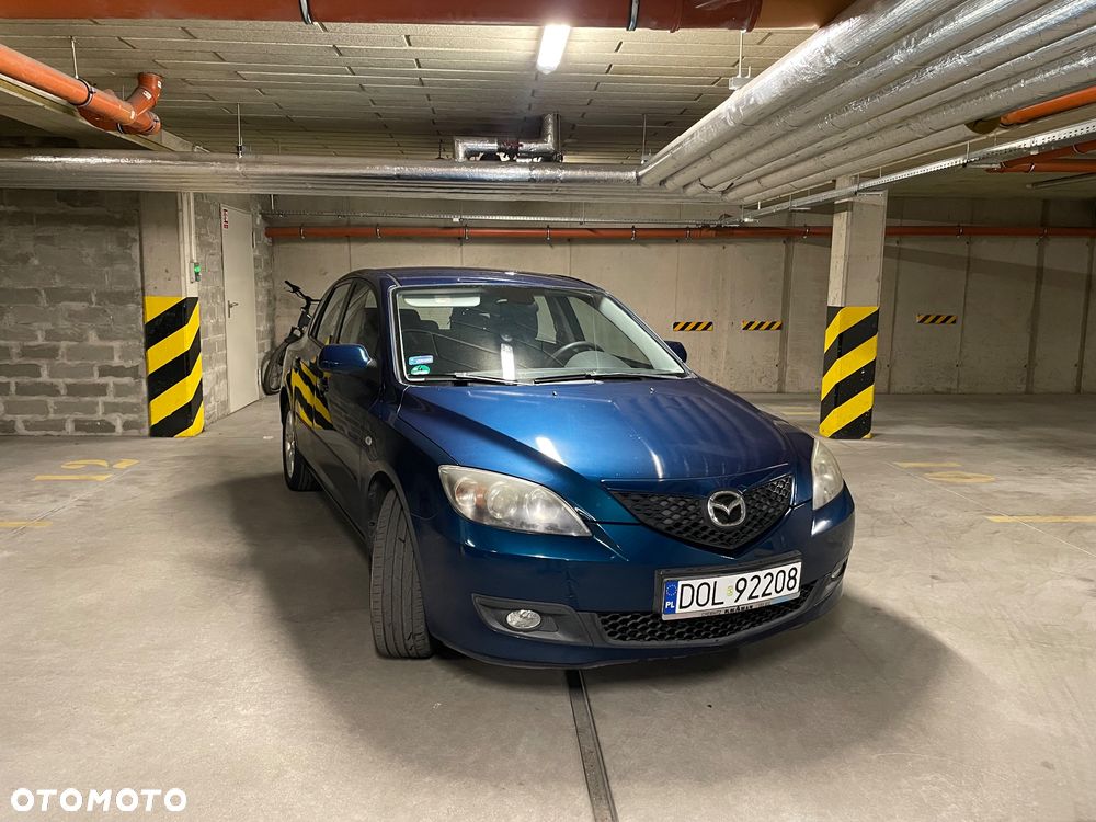 Mazda 3 1.6 Active + - 1