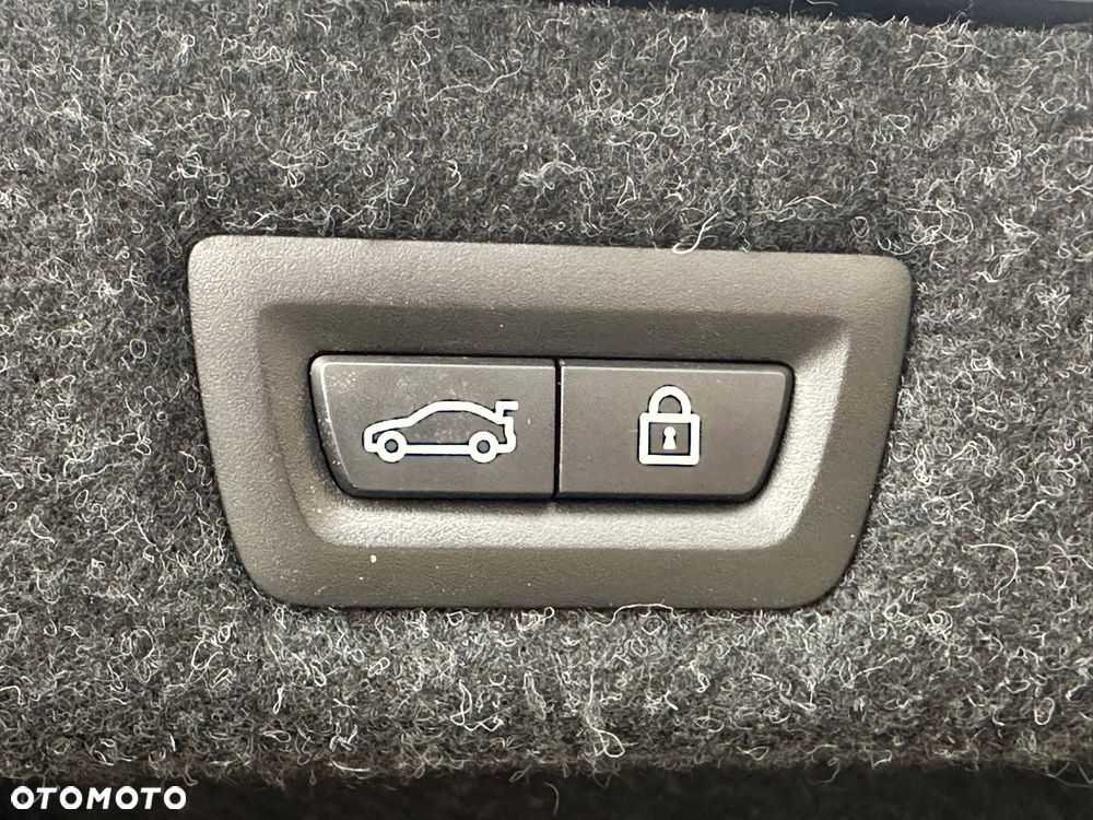 BMW M5 Standard - 24