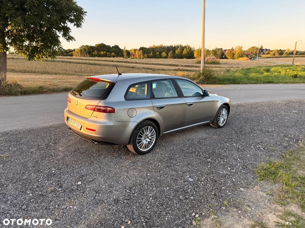 Alfa Romeo 159 2.4JTDM Q-Distinctive - 17