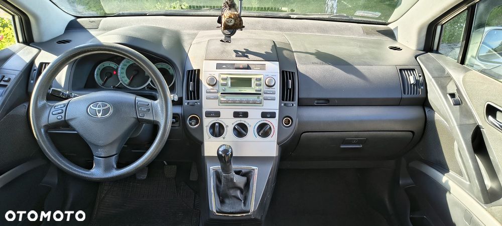 Toyota Corolla Verso 2.0 D-4D Sol - 27