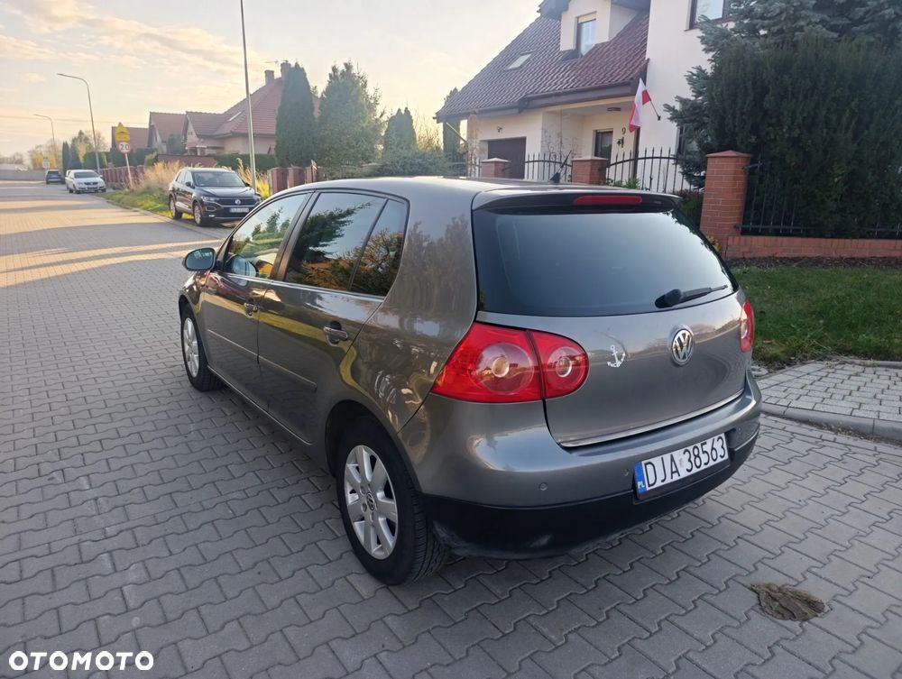 Volkswagen Golf V 1.6 Sportline - 10