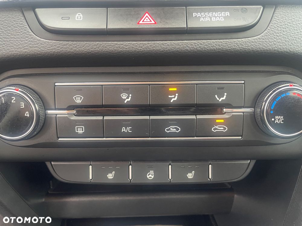 Kia XCeed - 30