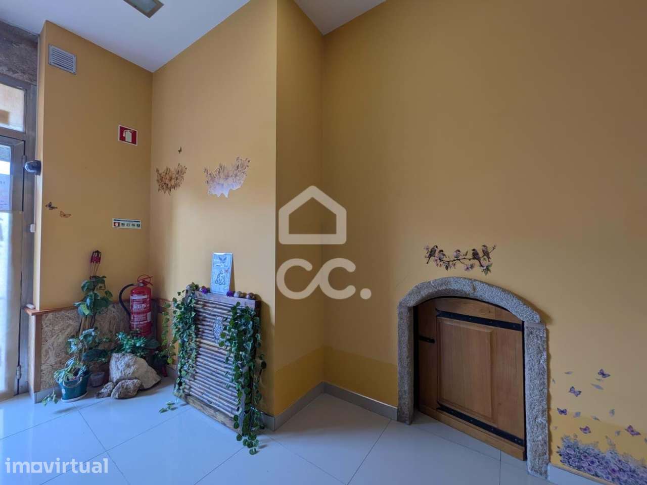 Ótima Oportunidade: Loja Comercial à Venda em Localização Privilegiada - Grande imagem: 3/10