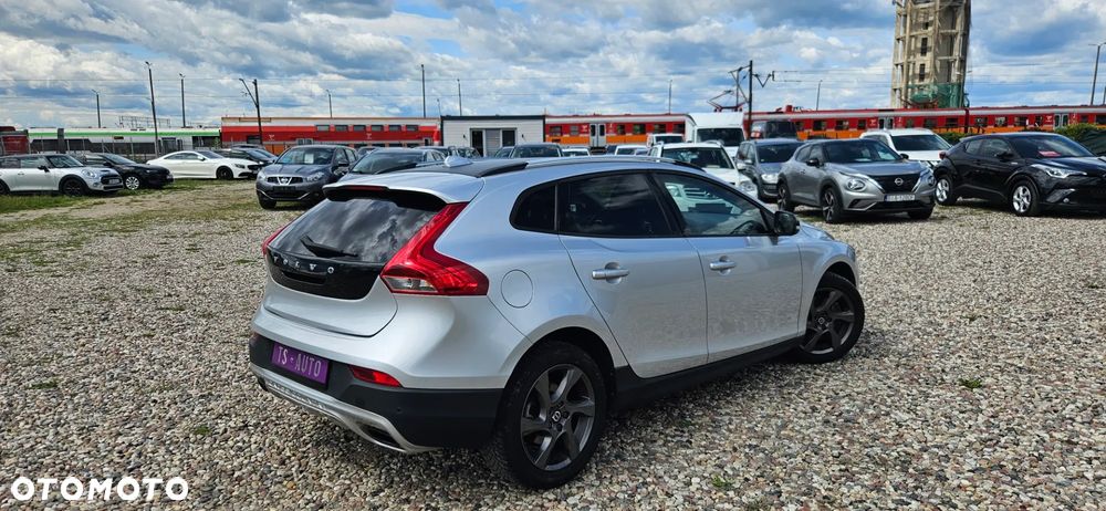Volvo V40 Cross Country - 2