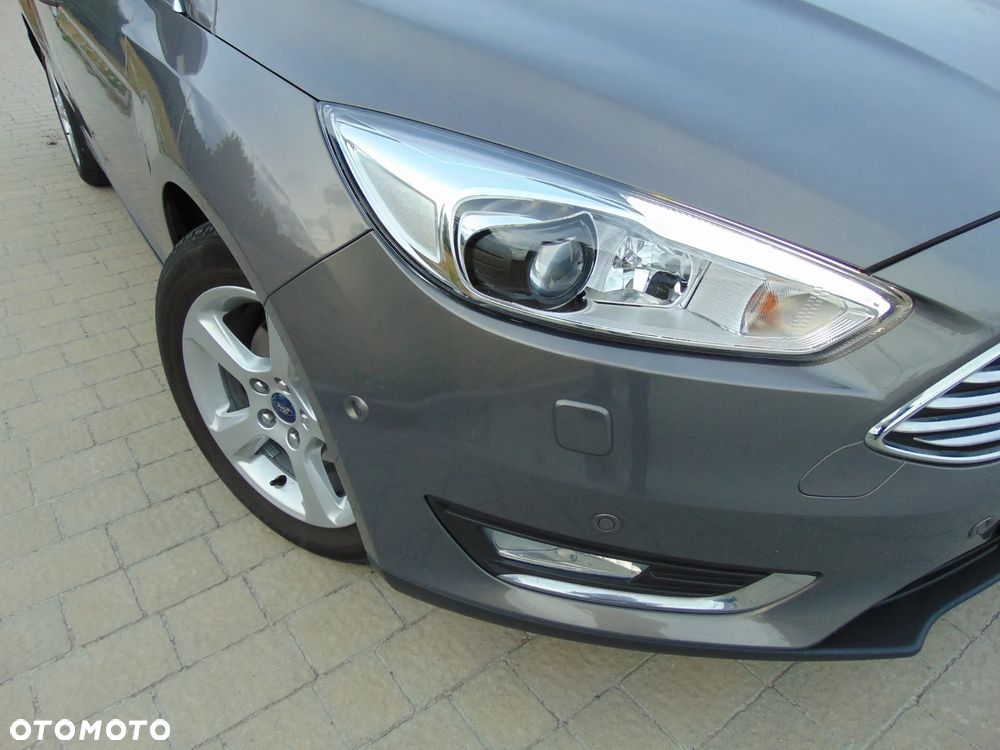 Ford Focus 1.0 EcoBoost Titanium - 39