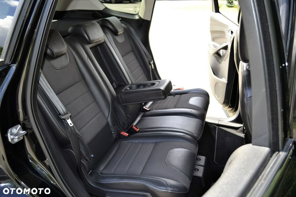 Ford Kuga 2.0 TDCi 4x4 Individual - 33