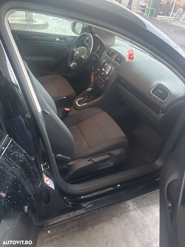 Volkswagen Golf - 9