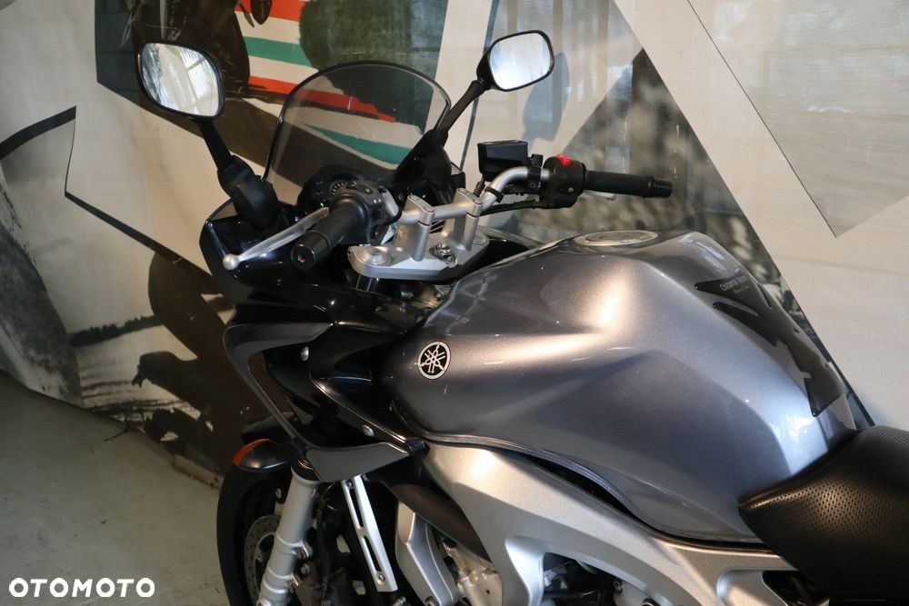 Yamaha FZ6 - 19