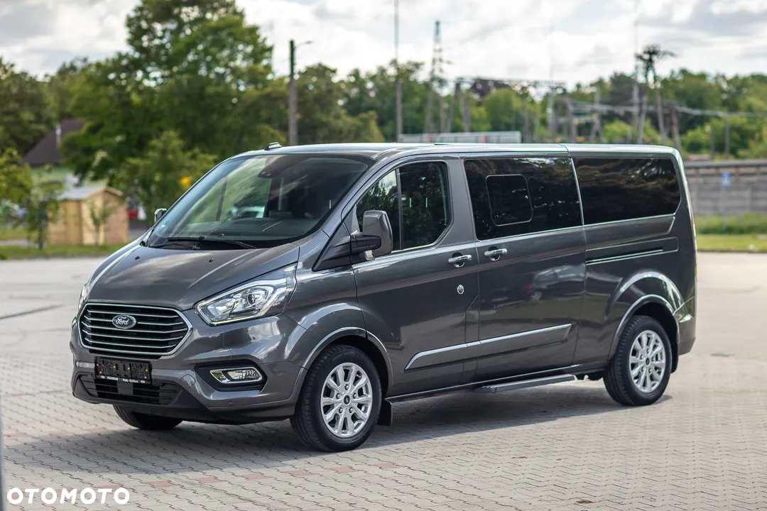 Ford Tourneo Custom 320 L2H1 VA Autm Titanium - 4