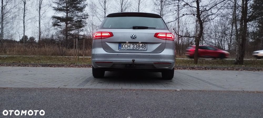 Volkswagen Passat 1.6 TDI BMT Comfortline - 9