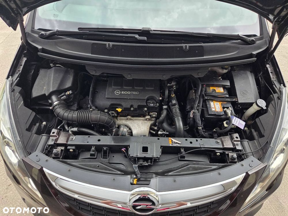 Opel Zafira Tourer 1.4 Turbo Automatik Business Innovation - 21