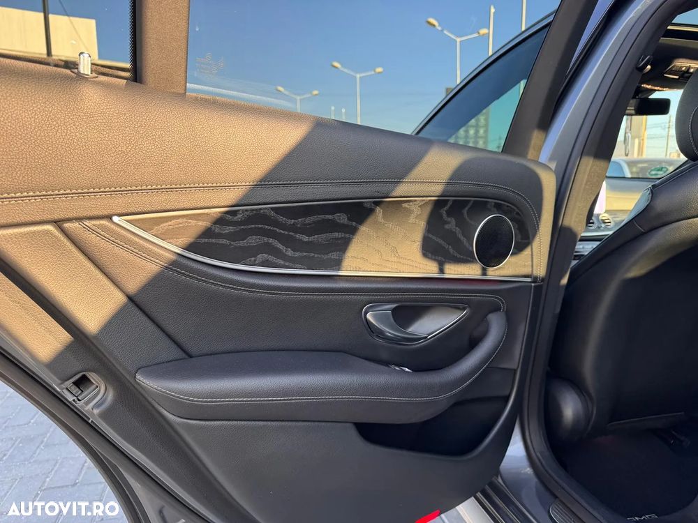 Mercedes-Benz E 220 d 9G-TRONIC AMG Line - 8