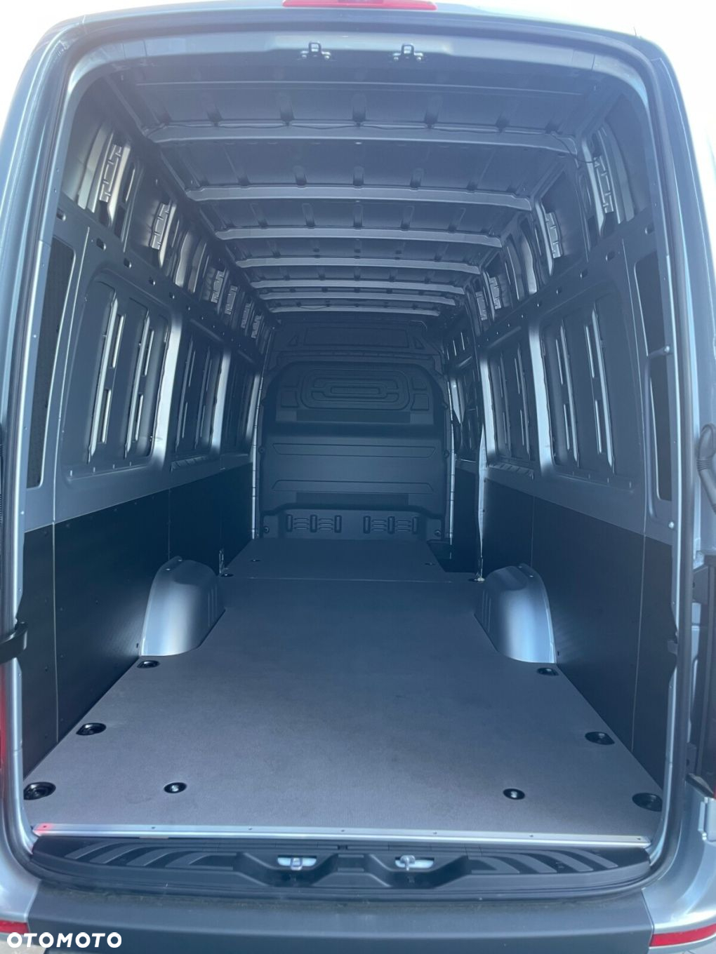 Mercedes-Benz Sprinter 319 CDI kamera 360 Reflektory LED - 6