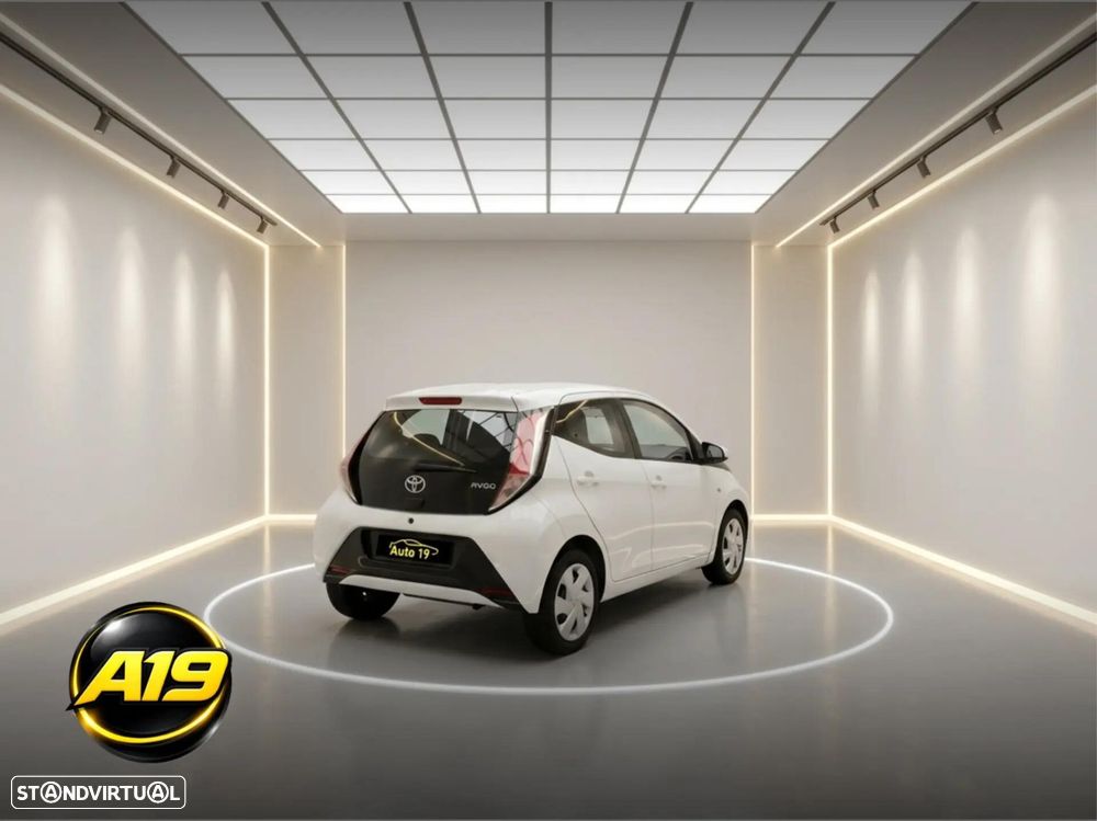 Toyota Aygo 1.0 X-Clusiv - 7