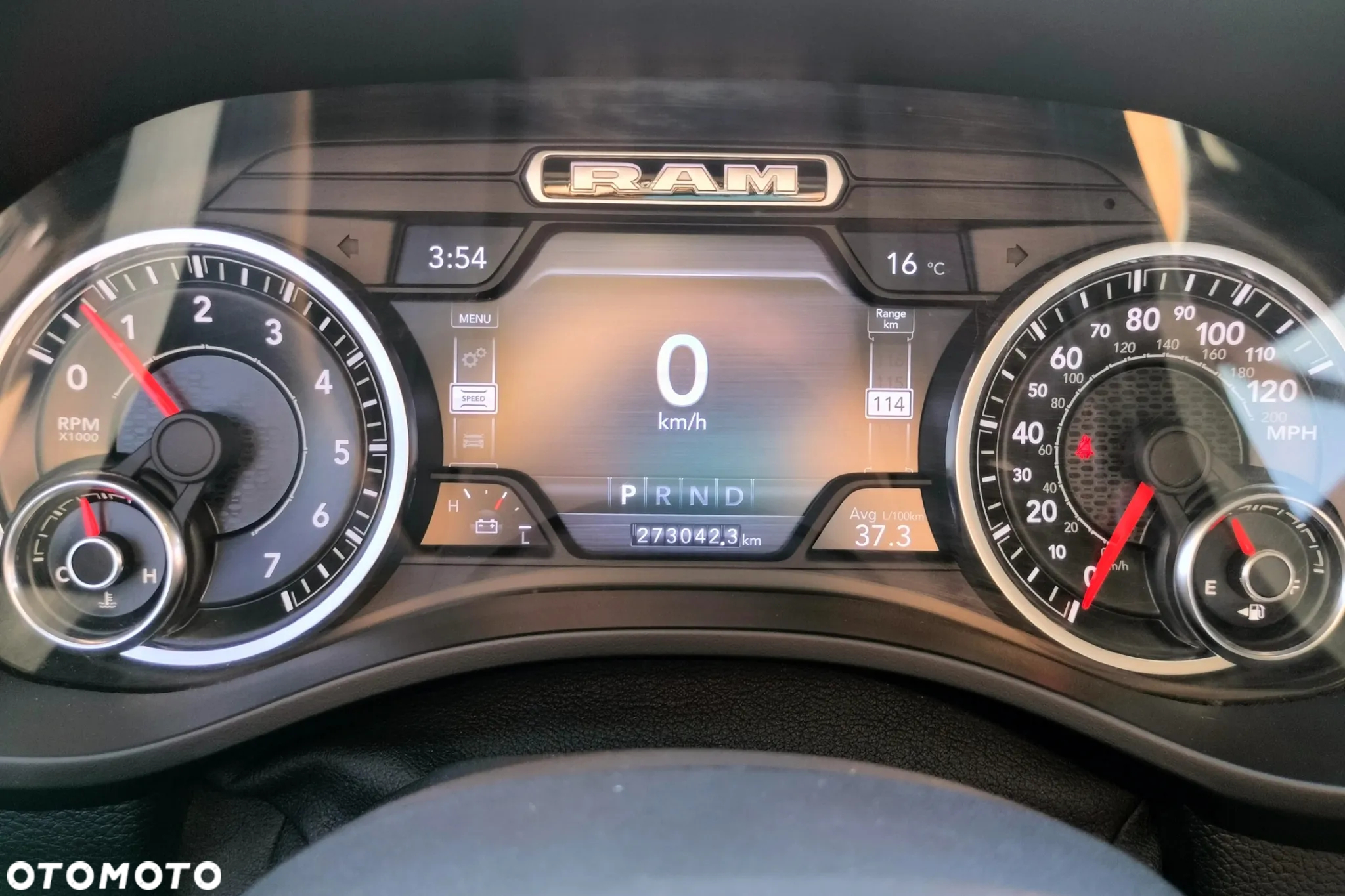 RAM 1500 Crew Cab Shortbed Laramie - 18