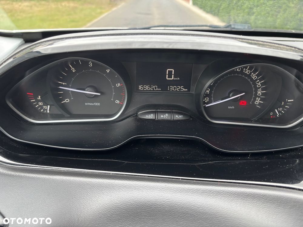 Peugeot 208 1.6 BlueHDi Active - 17