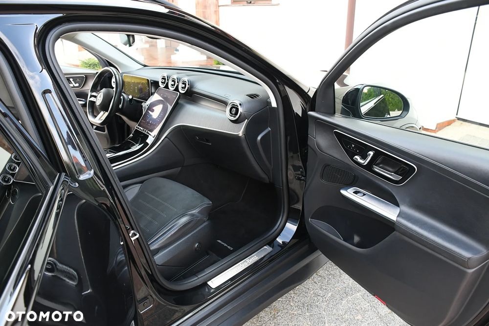 Mercedes-Benz GLC 300 e PHEV 4-Matic AMG Line - 21