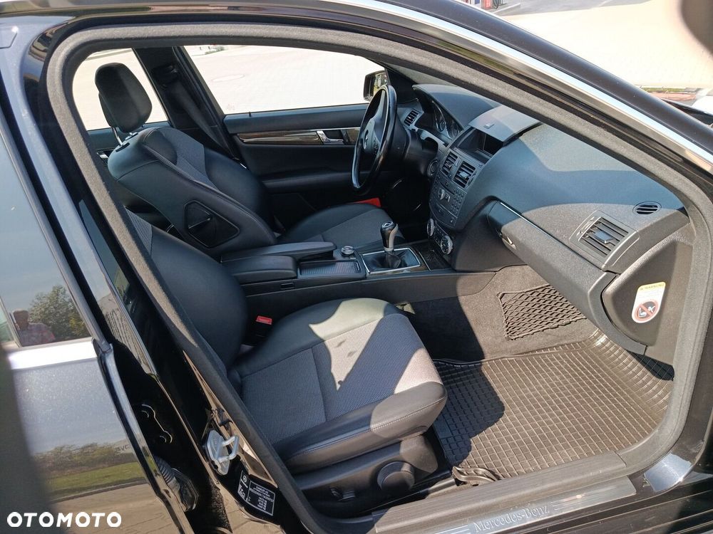 Mercedes-Benz Klasa C 200 Kompressor Avantgarde - 9