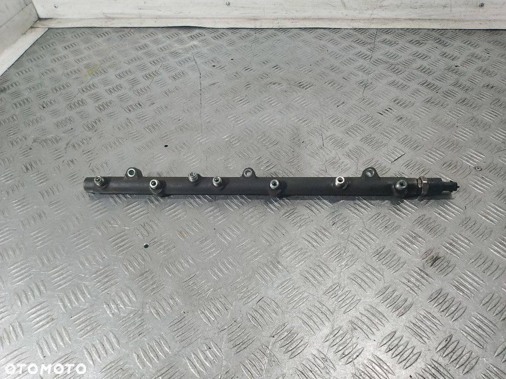 LISTWA WTRYSKOWA BMW E39 3.0 D - 1