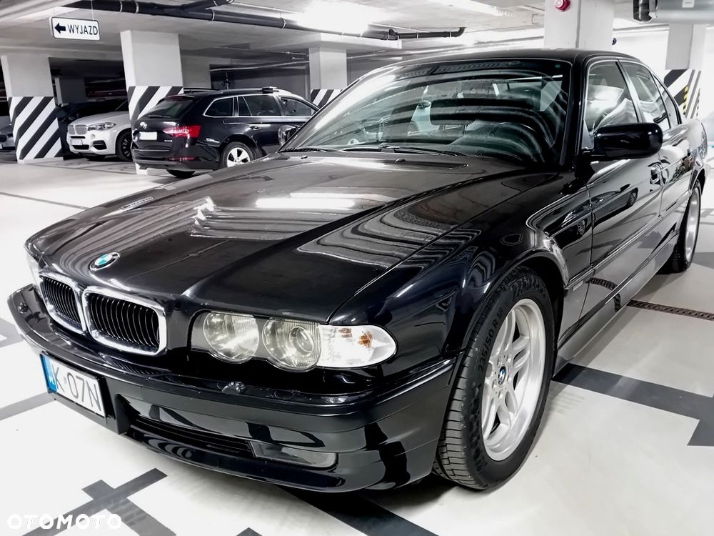 BMW Seria 7 735i L - 6