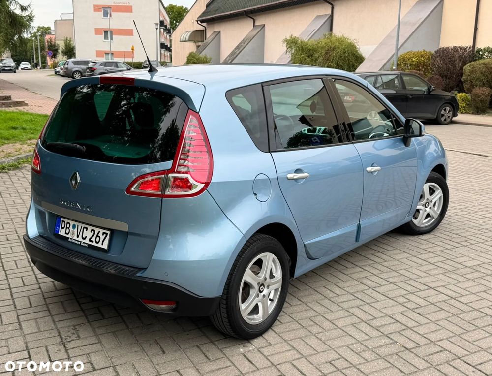 Renault Scenic 1.6 16V Confort Privilege - 2