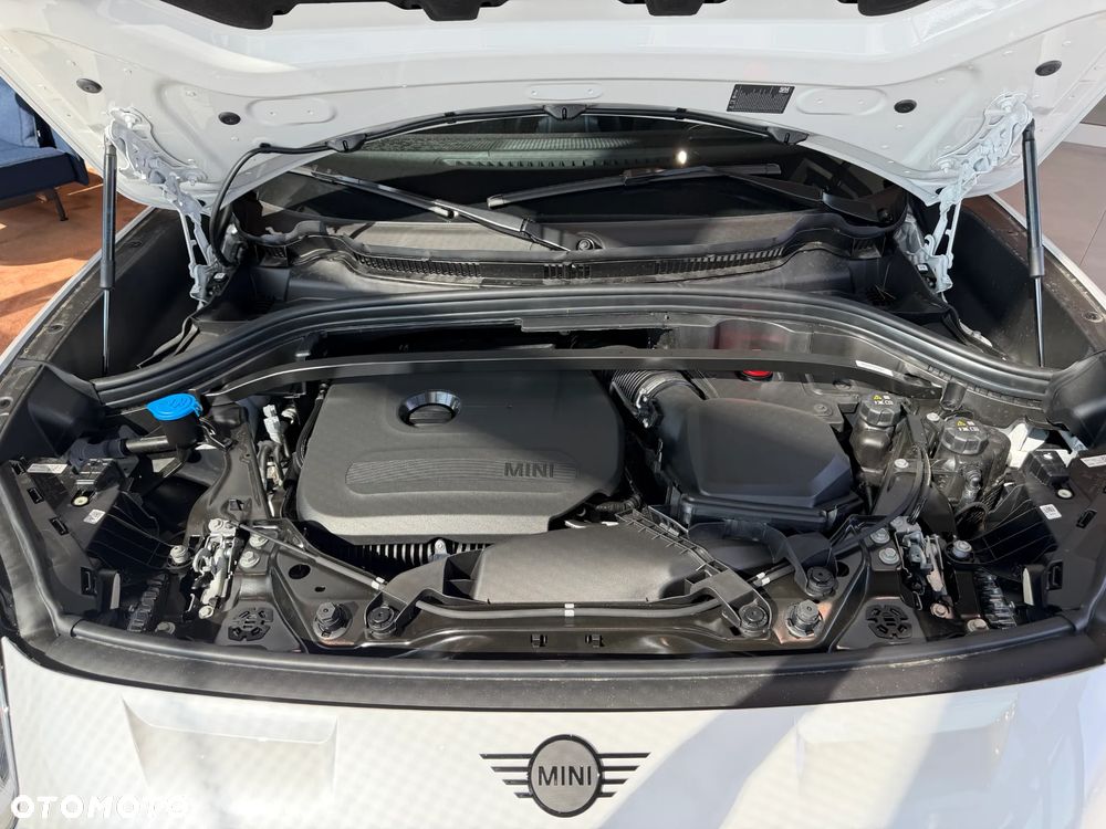 MINI Countryman Cooper S ALL4 John Cooper Works Trim - 25