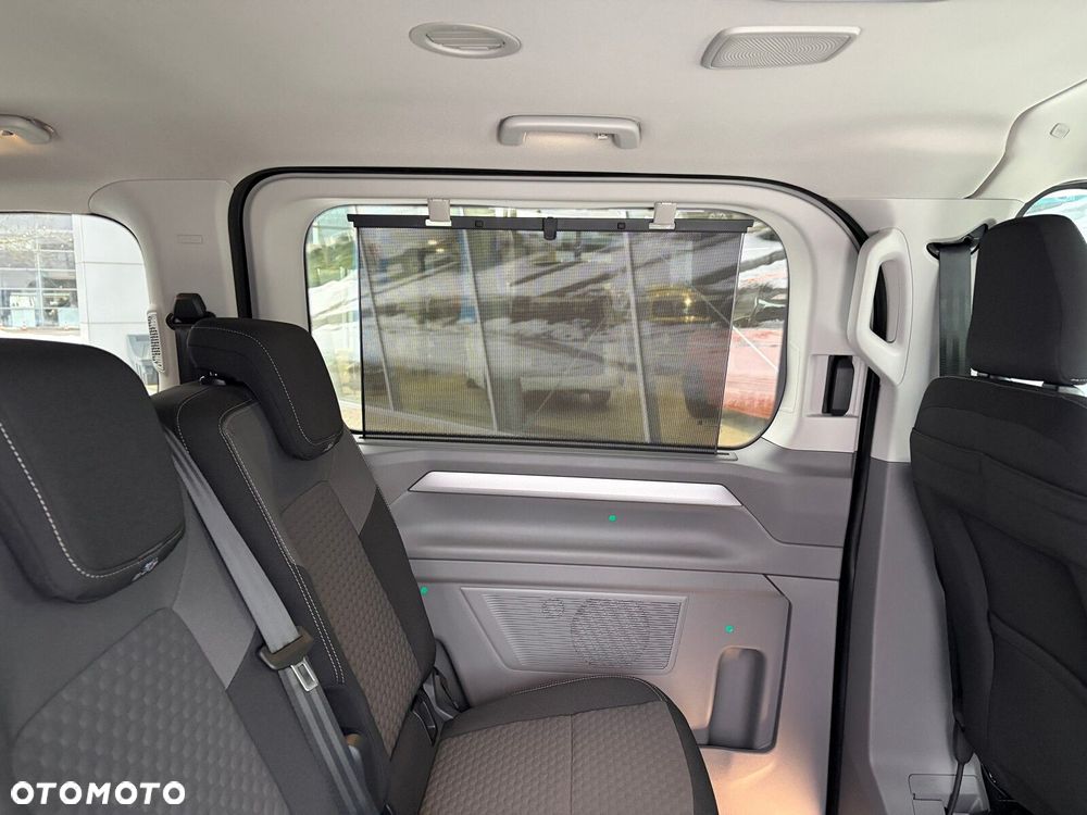 Volkswagen Nowa Caravelle Caravelle Style silnik: 2,0 l TDI 170 KM / skrzynia biegów: 8-biegowa automatyczna rozstaw osi: 3500 mm - 17