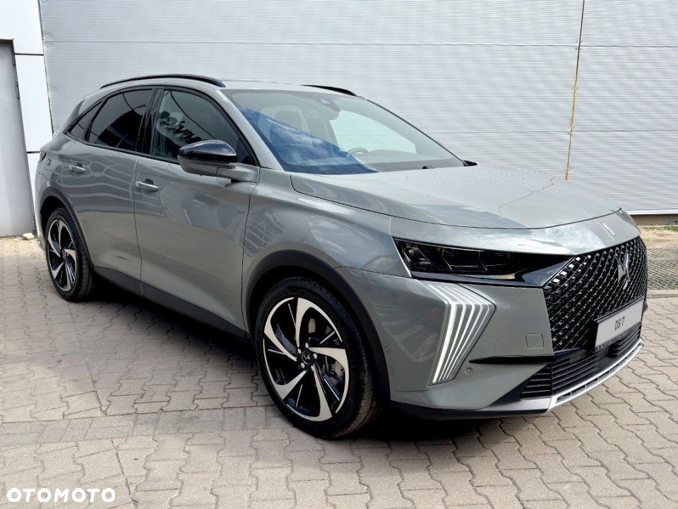 DS Automobiles DS 7 Crossback - 17