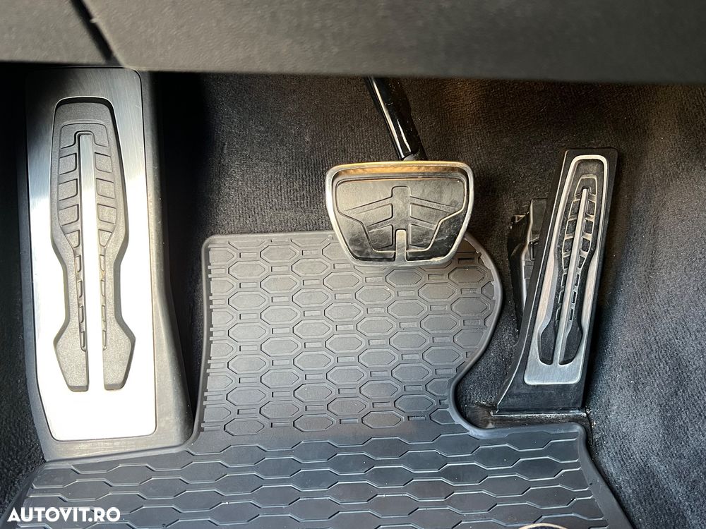 BMW Seria 5 520d Touring Aut. M Sport Edition - 16