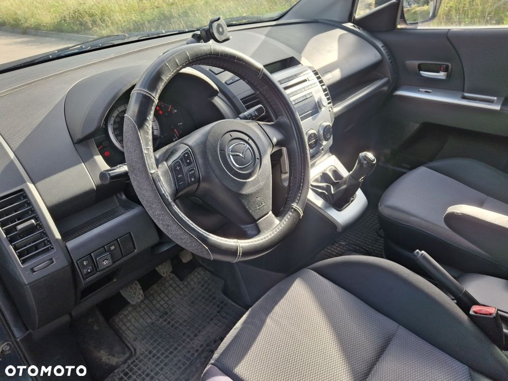 Mazda 5 - 6
