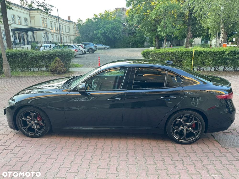 Alfa Romeo Giulia 2.0 Turbo Veloce - 5