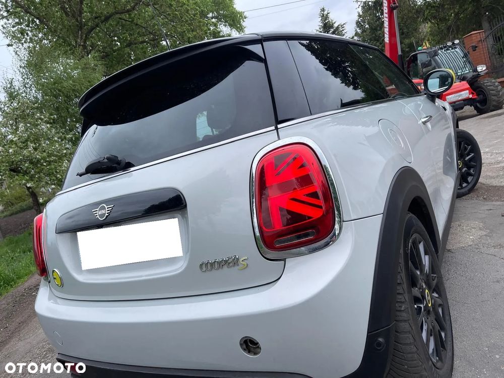 MINI Cooper SE Trim M - 31