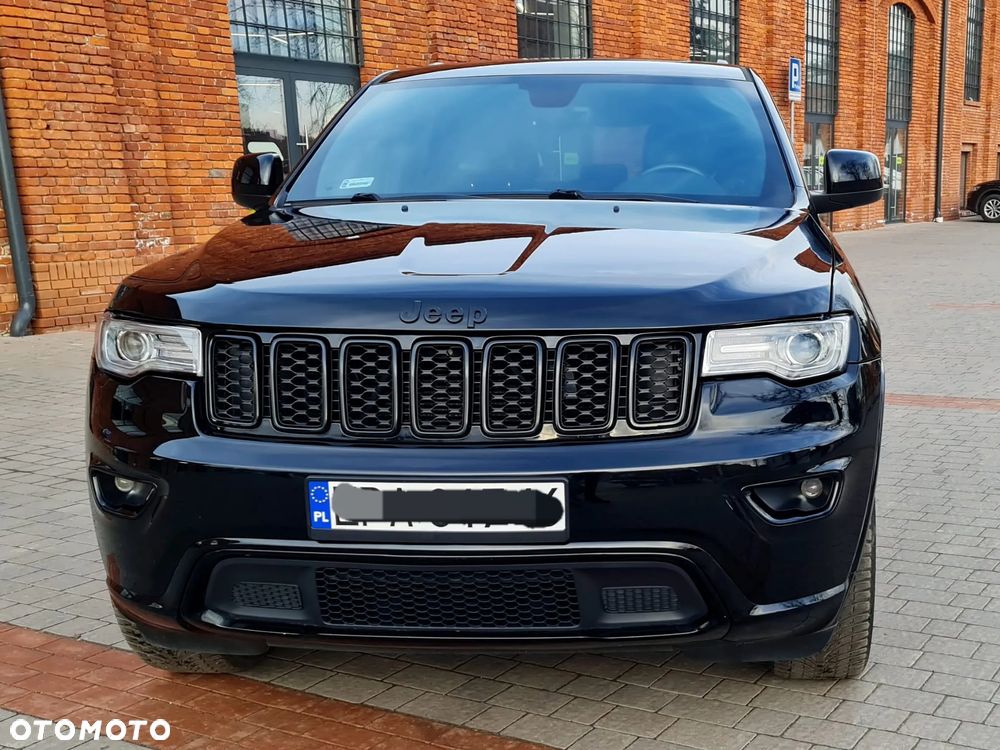Jeep Grand Cherokee - 1